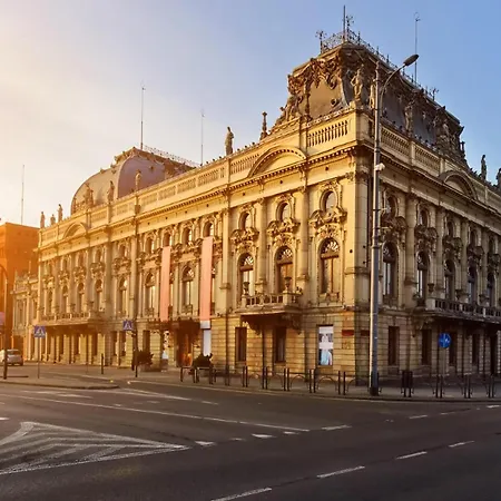 Mansion Haven In Lannilis For 8 * Łódź